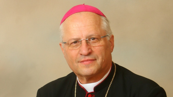 Škof Andrej Glavan