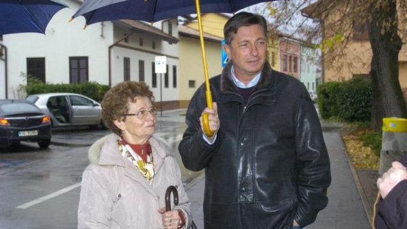 Borut Pahor z mamo
