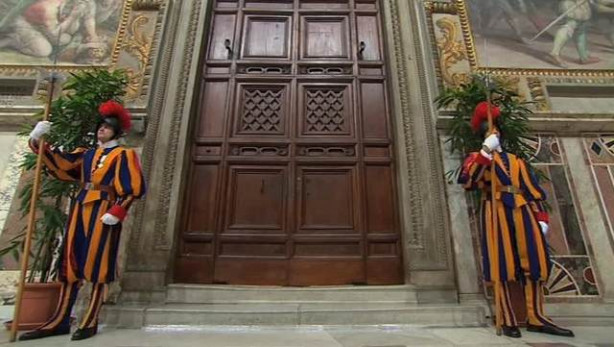 Zaprta vrata Sikstinske kapele
