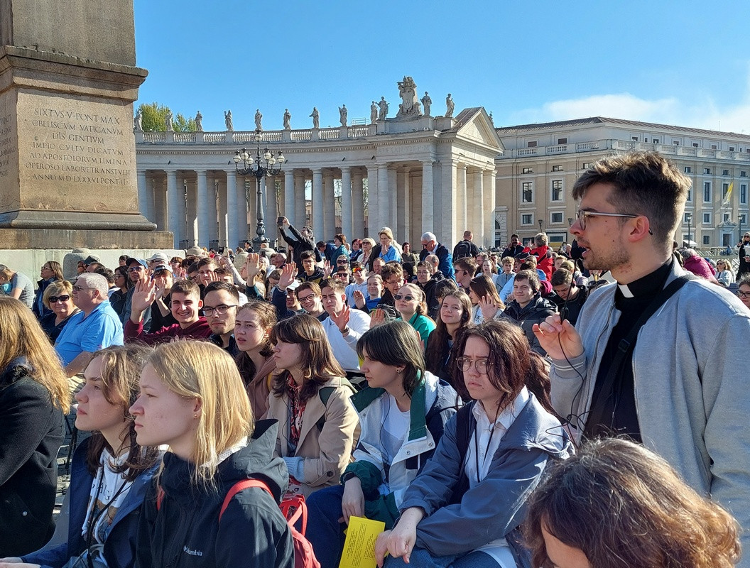 Mladi iz Gimnazije AMS iz Maribora v Vatikanu