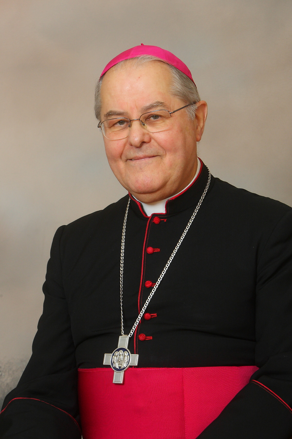 Škof Metod Pirih