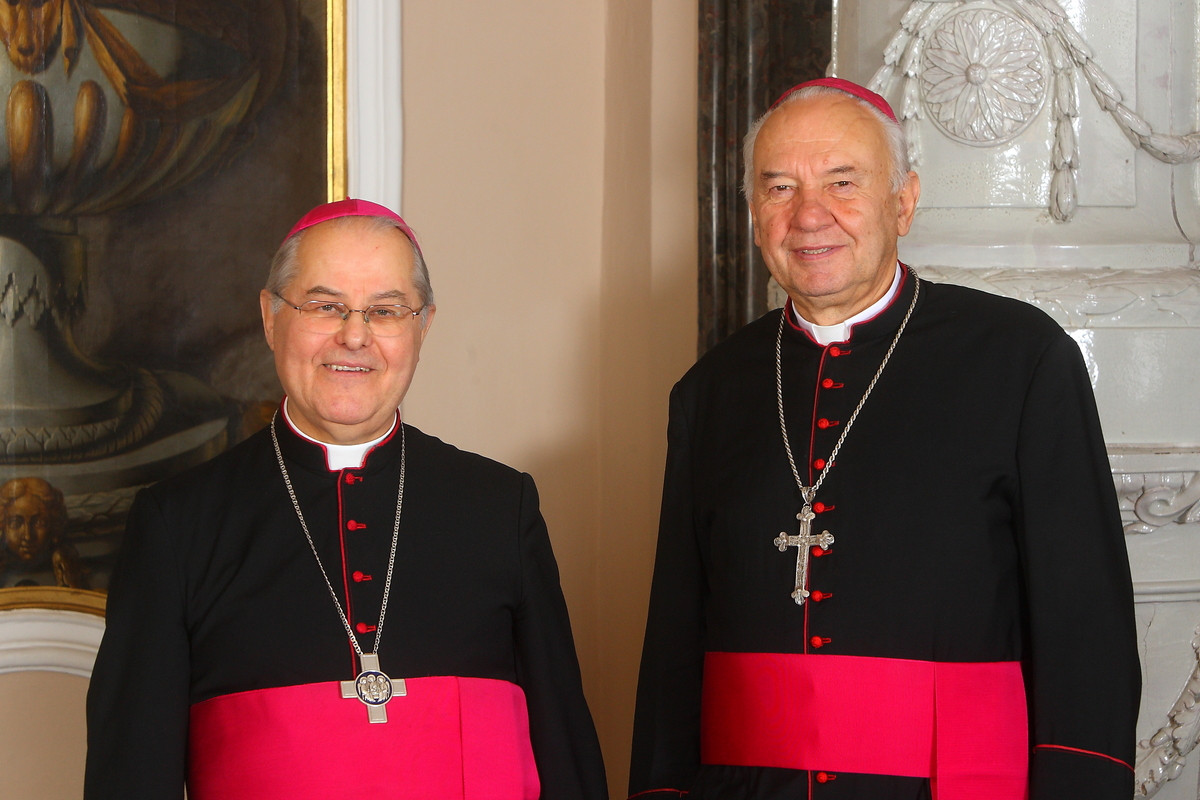 Škofa Metod Pirih in Jurij Bizjak