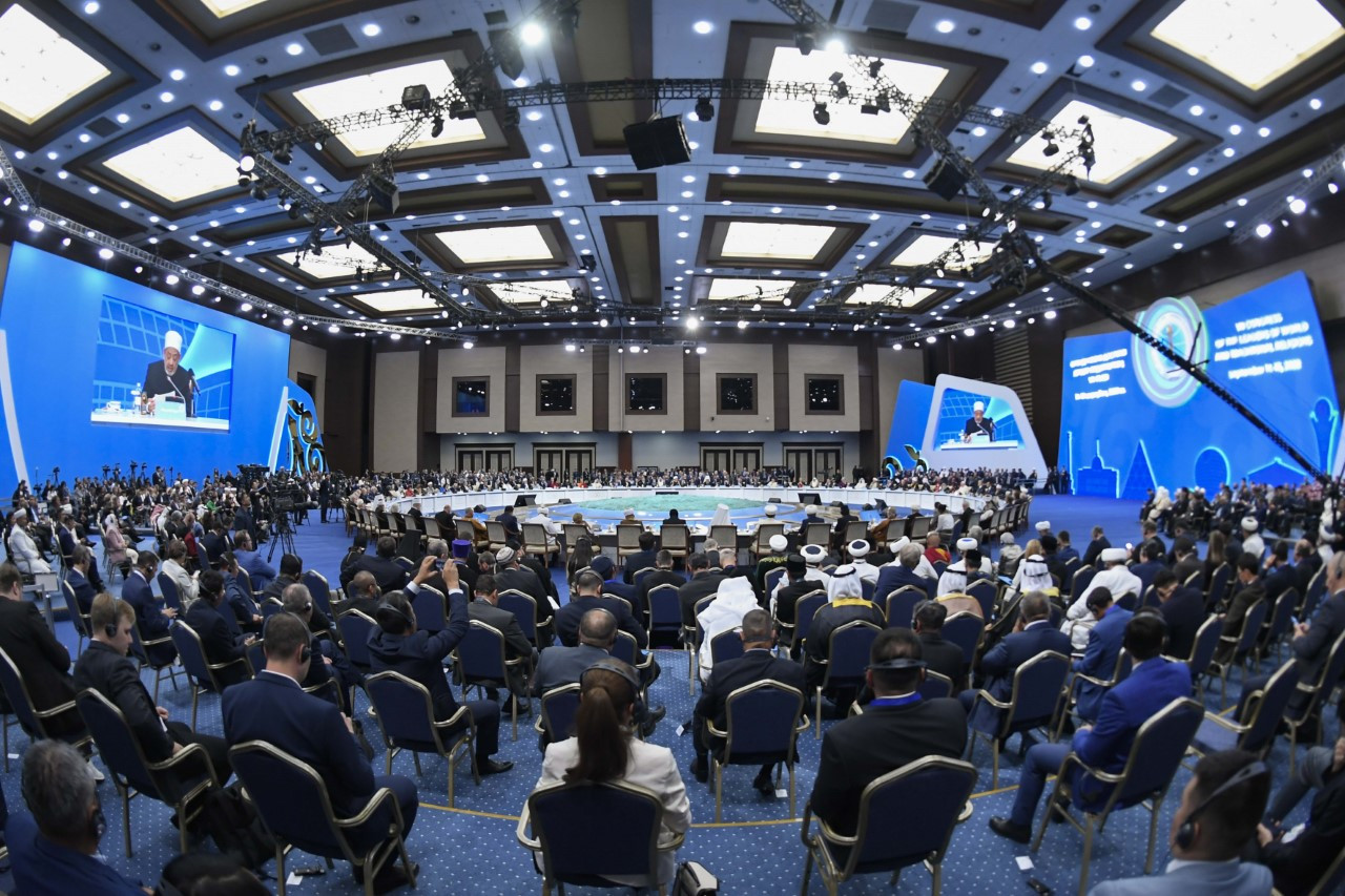Kongres verskih voditeljev v Kazahstanu