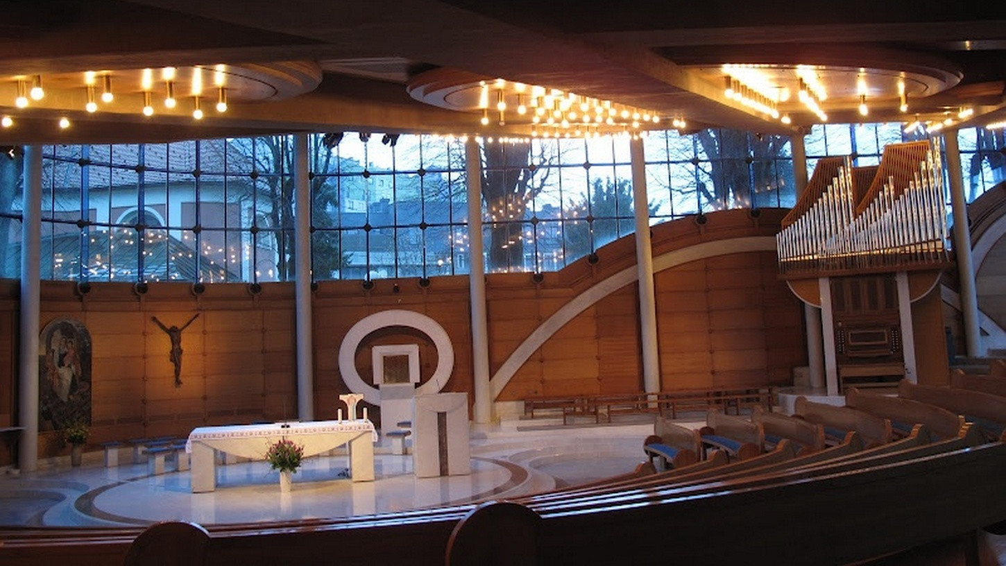 Draveljska nova cerkev velja za enega od lepših sodobnejših sakralnih prostorov v arhitekturi  