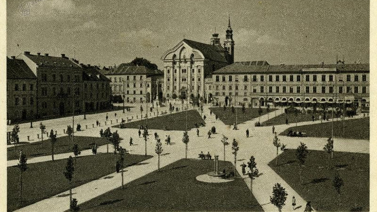 Na območju porušenega obzidja kapucinskega vrta so ob ljubljanskem Kongresnem trgu oblikovali park, ki je s svojo prvotno geometrijsko koncipirano zvezdasto obliko utelešal idejo o mestu, povezanem z naravo.    