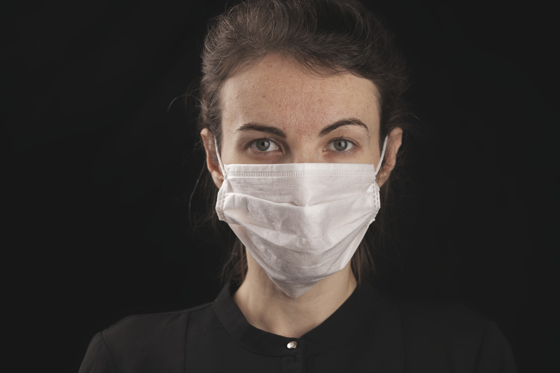 Upoštevanje enostavnih higienskih zaščitnih ukrepov nas ščiti pred respiratornimi virusi in le skupaj jih lahko premagamo.