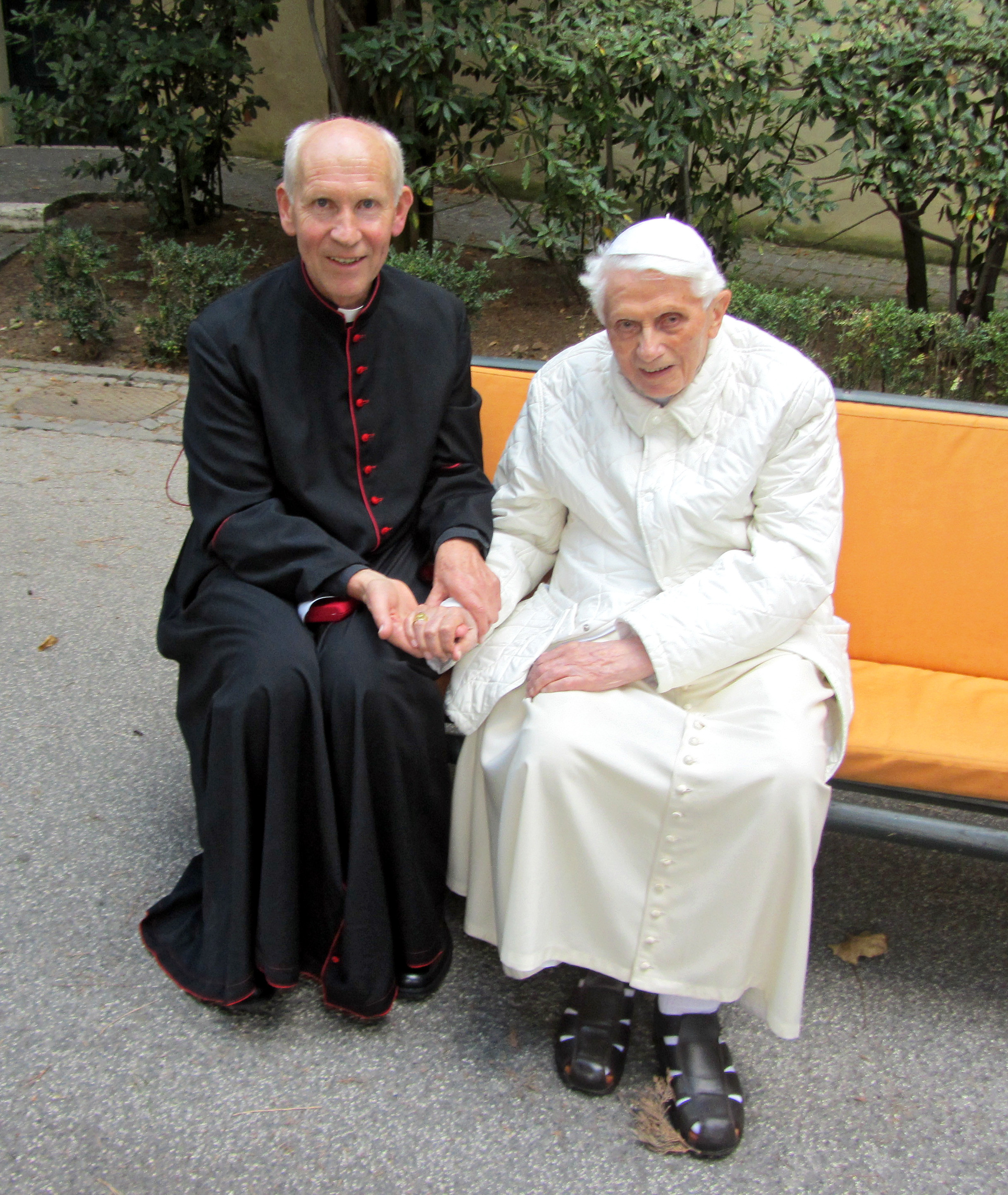 Dr. Anton Štrukelj z Benediktom XVI., oktober 2018