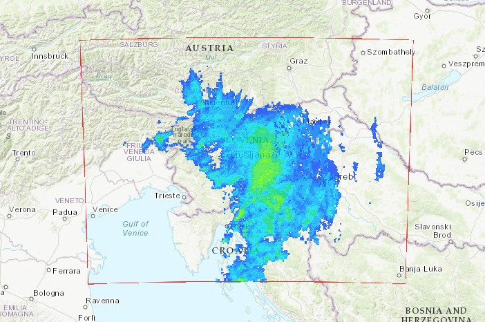 V času jutranje prometne konice najbolj sneži v trikotniku med Ljubljano, celjem in Novim mestom