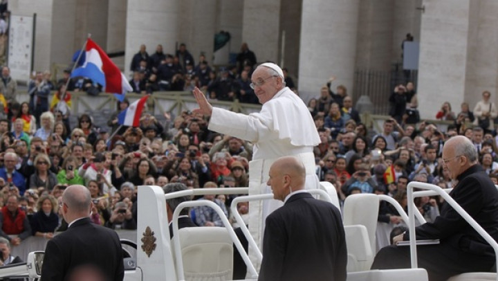 Papež Frančišek med romarji