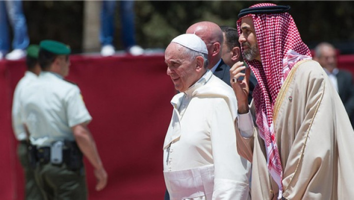 Papež in princ Ghazi