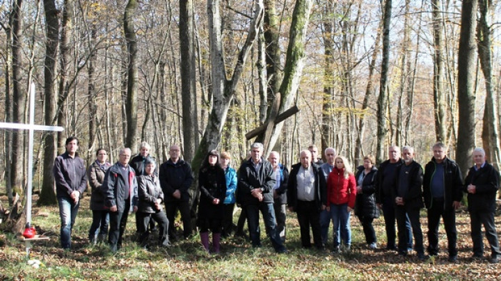 Poklon žrtvam povojnih pobojev v Krakovskem gozdu