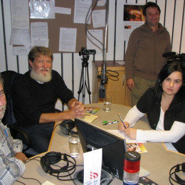 Stane Kerin, Pedro Opeka, Miha Štebej in Mateja Feltrin Novljan med oddajo PRO (photo: ARO)