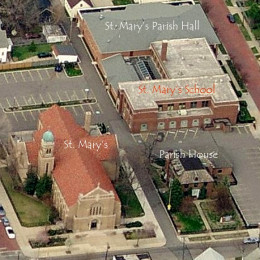 Cerkev Marije Vnebovzete v Clevelandu iz zraka (photo: Matjaž Merljak)