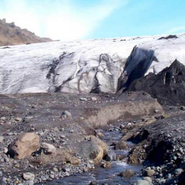 Ledenik ob vulkanu Katla (photo: Wikipedia)
