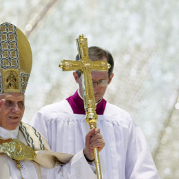 Papež sklenil obisk na Portugalskem (photo: Alen Salihović)