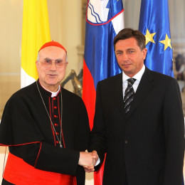 Kardinala Bertoneja sprejel premier Pahor (photo: Gašper Furman, Slovenska škofovska konferenca)