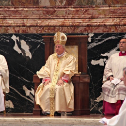 Kardinal Rode pri zlati maši (photo: p. Robert Bahčič)