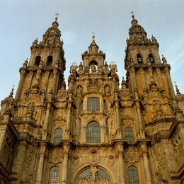 Katedrala sv. Jakoba v Komposteli (photo: Wikimedia)