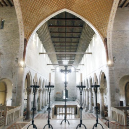 Notranjost oglejske bazilike (photo: www.ilpapaanordest.it)