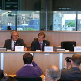 Na tiskovni konferenci v Evropskem parlamentu (photo: Klemen Žumer)