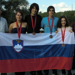 Slovenska ekipa na mednarodni kemijski olimpijadi v Ankari (photo: Zveza za tehnično kulturo Slovenije)