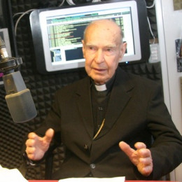 Škof Jožef Smej v studiu Radia Ognjišče (photo: ARO)