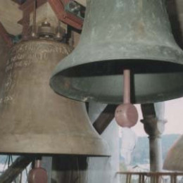 Zvonovi v črnuški župnijski cerkvi (photo: ŽU Črnuče)