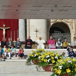 Srečanje na Trgu sv. Petra (photo: CTV/AFP)