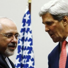 Iranski zunanji minister Mohamad Džavad Zarif in ameriški sekretar John Kerry (photo: www.siol.net)