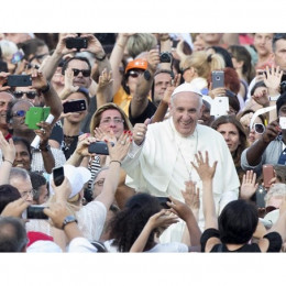 papež med Rimljani (photo: Radio Vatikan)