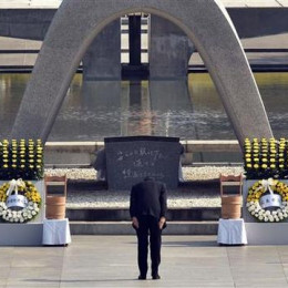 Spominska slovesnost v Hirošimi (photo: AFP)