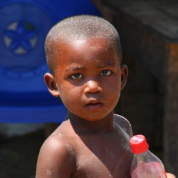 Otroci so bogastvo Madagaskarja (photo: Izidor Šček)