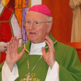 Nadškof Denis J. Hart je bil julija letos na obisku v Sloveniji, maševal je tudi v kapeli Radia Ognjišče (photo: ARO)