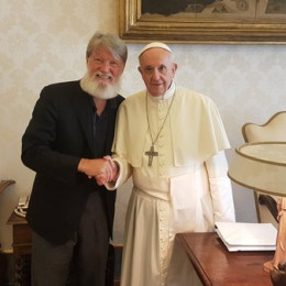 Pedro Opeka se je s papežem Frančiškom srečal lani v Vatikanu (photo: Tomaž Mavrič)