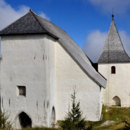 Najvišje ležeča cerkev v Sloveniji (photo: Rok Mihevc)