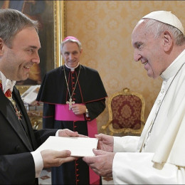 Veleposlanik Jakob Štunf pri papežu Frančišku (photo: Vatican media)