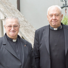Oče Franc Bole in škof Jurij Bizjak (photo: Marko Čuk, Ognjišče, Koper 2013)
