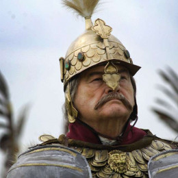 Jerzy Skolimowski kot kralj Jan Sobieski v filmski upodobitvi iz leta 2012. Nastala je v poljsko italijanski koprodukciji. (photo: foto Monolith Films / Andrea Chisesi)