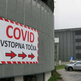 Covid vstopna točka pri Splošni bolnišnici Jesenice. (photo: STA)