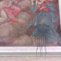 Poškodovana freska na ljubljanski stolnici (photo: Jure Ferletič)