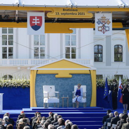 Papež na srečanju z diplomati in politiki (photo: Divisione Produzione Fotografica)