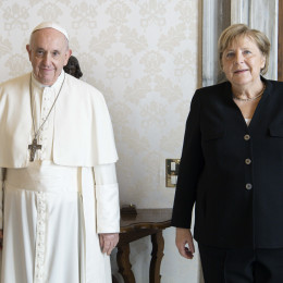 Papež Frančišek in Angela Merkel (photo: Vatican Media)