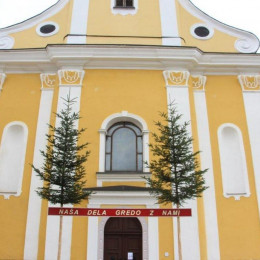 Cerkev na Ponikvi ob lanskem srečanju kmetov (photo: FB KGZS)