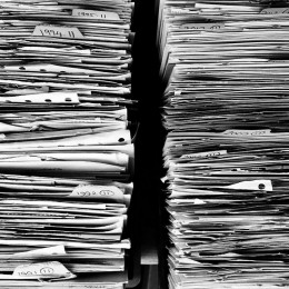 Dokumenti, papirji ...  (photo: Pixabay)