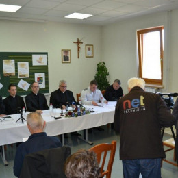 Škof Štumpf in ostali sodelujoči (photo: Škofija Murska Sobota)