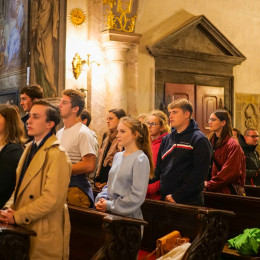 Mladi v ljubljanski stolnici (photo: Katoliška mladina)