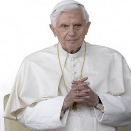 Zaslužni papež Benedikt XVI. (photo: )