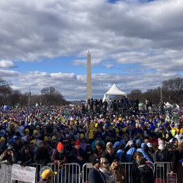 Več deset tisoč ljudi na Pohodu za življenje v Washingtonu (photo: Twitter March for Life)