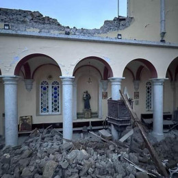 Porušena katedrala v Iskenderunu (photo: Karitas Turčija)