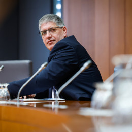 Minister Boštjan Poklukar. (photo: Anze Malovrh/STA)